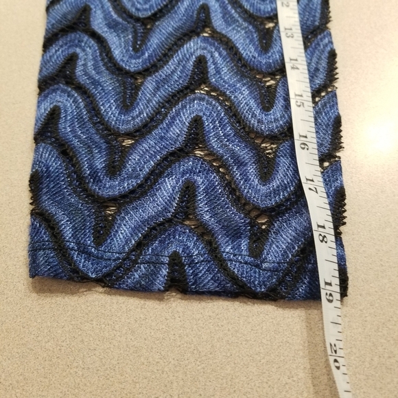 Roz & Ali Blue & Black Top Size 2X - Picture 10 of 13